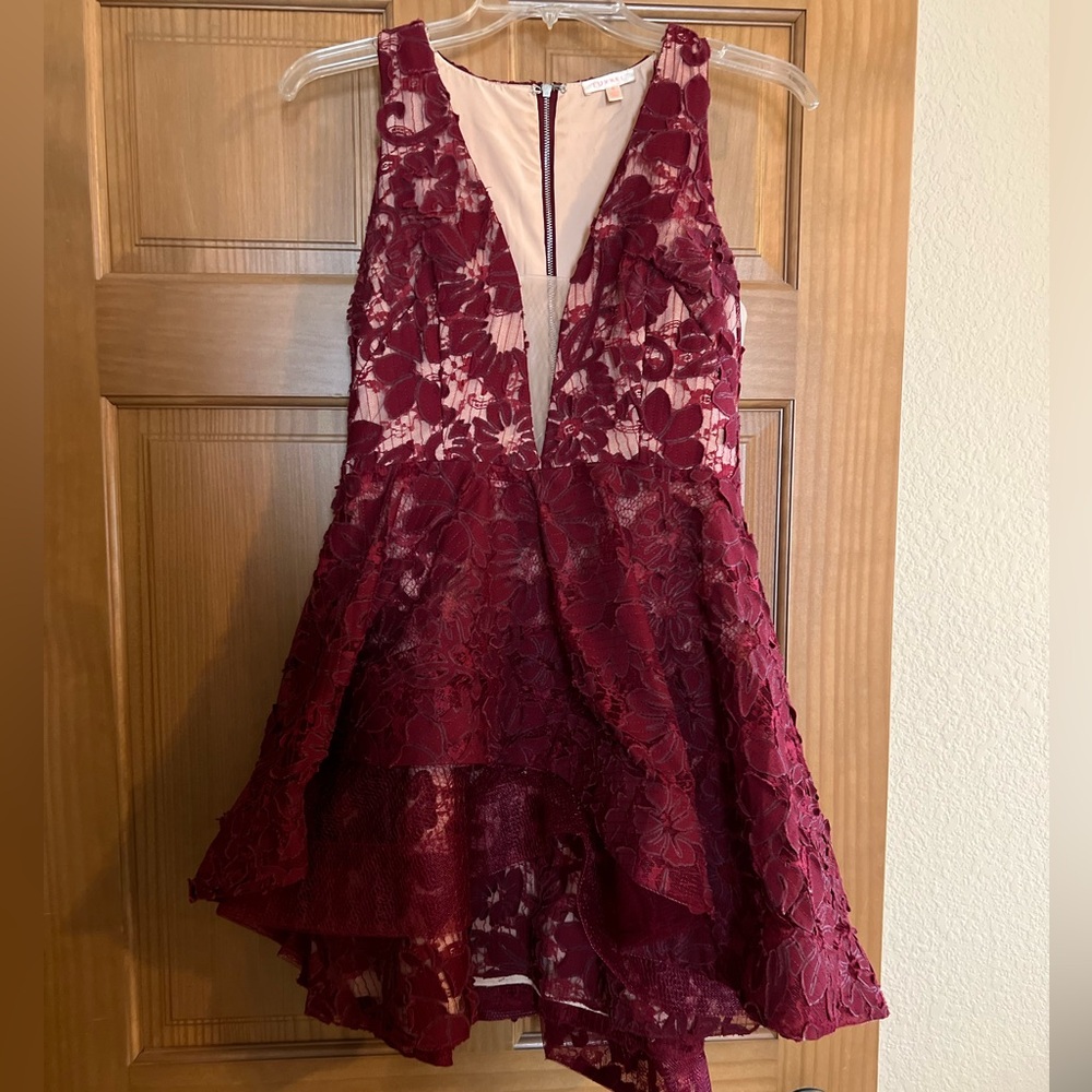 Luxel, size medium, short burgundy formal dress